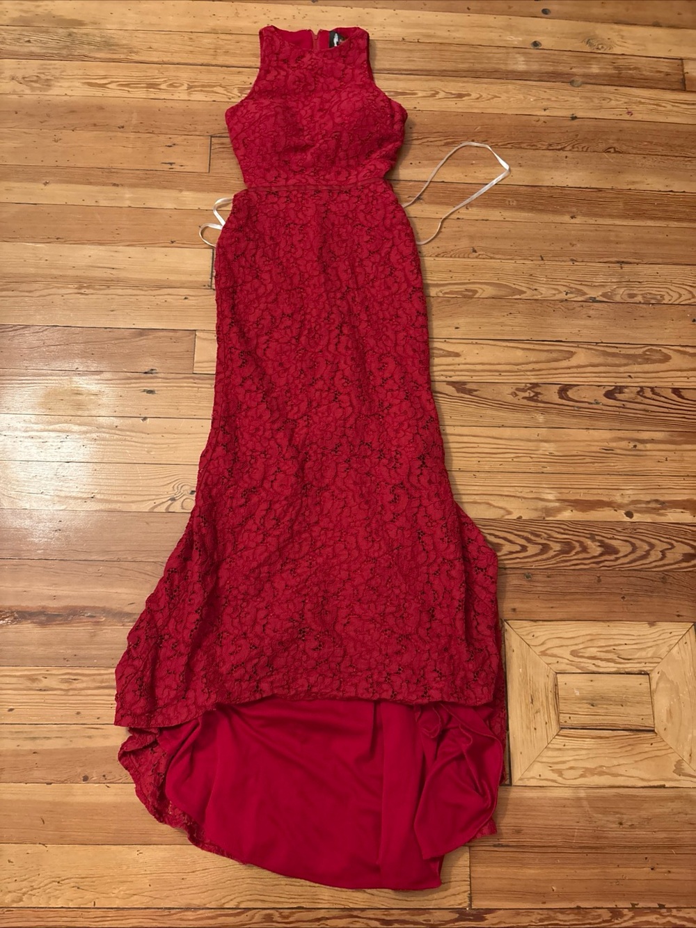 Mac Duggal Red Lace Sleeveless Evening Dress Size 4 Y2K